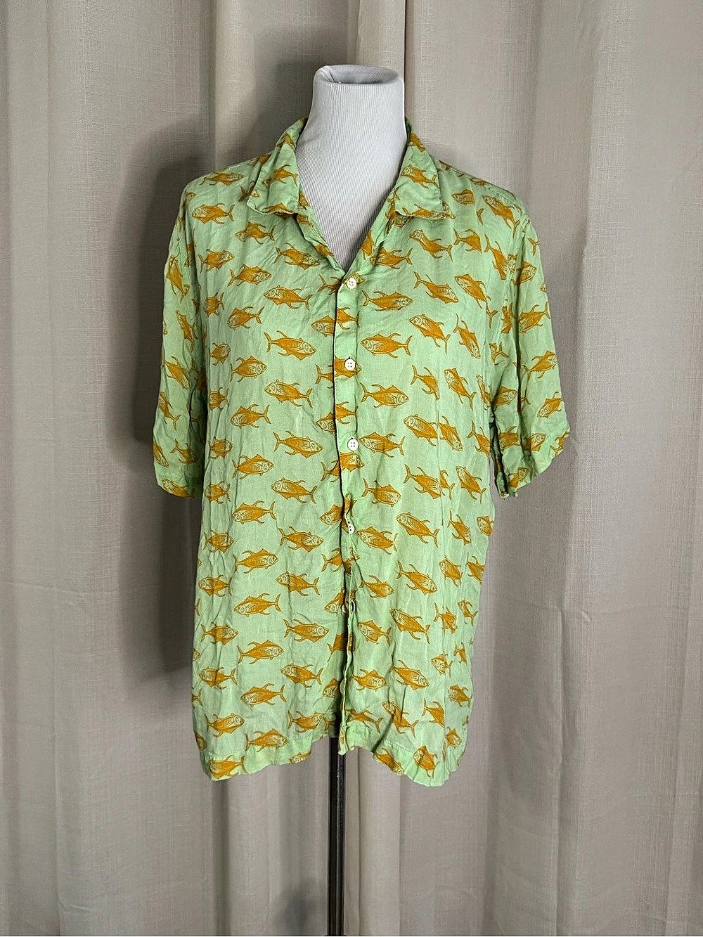 DIP Fish Print Button-Up Shirt Size Medium Like New